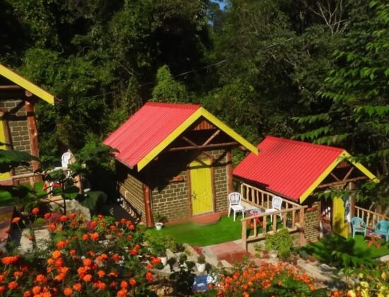 Green Hills Restaurant And Home Stay