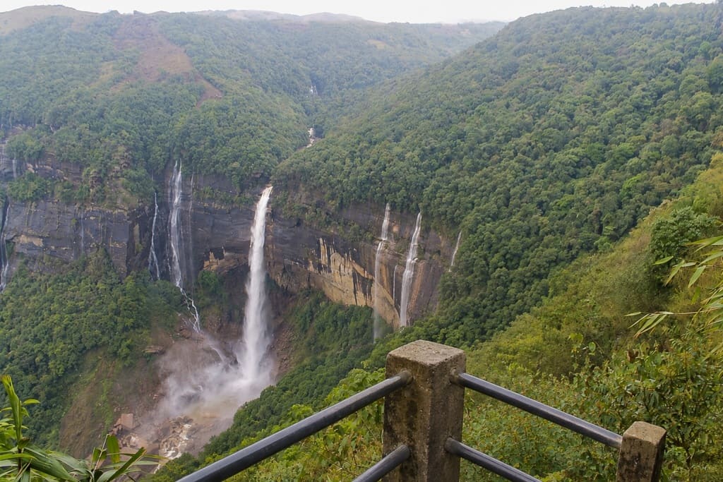 Nohkalikai Falls Viewpoint
