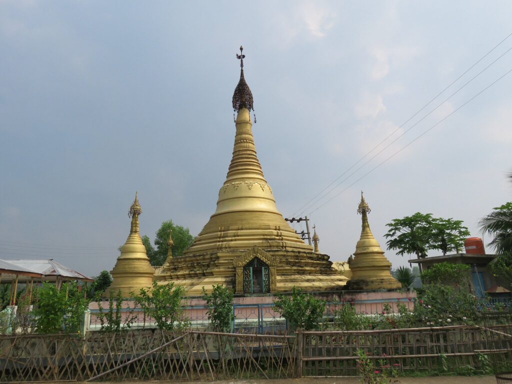 Mahamuni Pagoda: Tripura's Myanmar-Style Buddhist Shrine on India's Maitri Setu Corridor 1 Mahamuni Pagoda 02