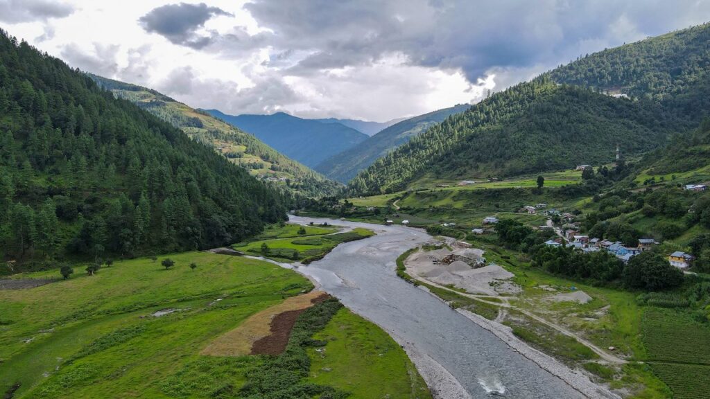 Dirang: Hot Springs, Dzong & the Black-Necked Crane Valley 4 Sangti Valley